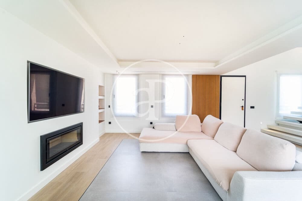 4 slaapkamer Villa te koop in Alicante stad met zwembad - € 900.000 (Ref: 10120004)