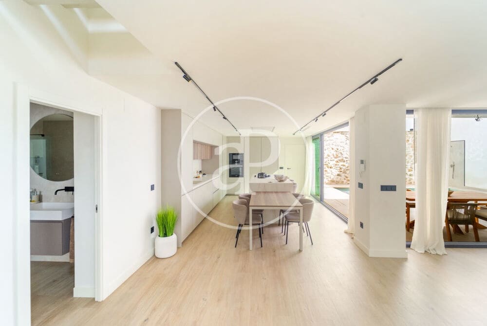 4 slaapkamer Villa te koop in Alicante stad met zwembad - € 900.000 (Ref: 10120004)