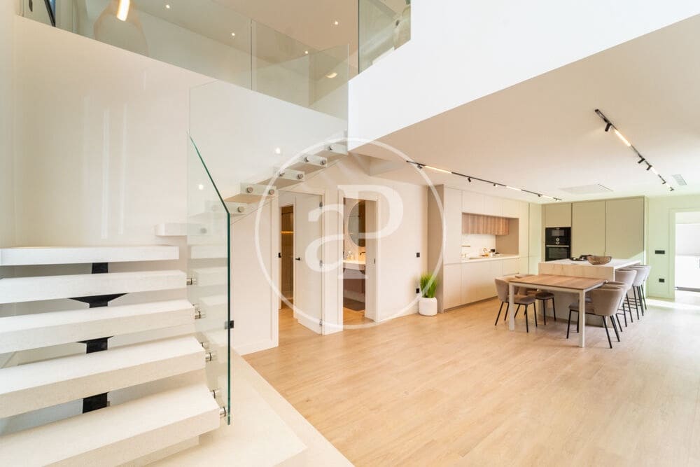 4 slaapkamer Villa te koop in Alicante stad met zwembad - € 900.000 (Ref: 10120004)