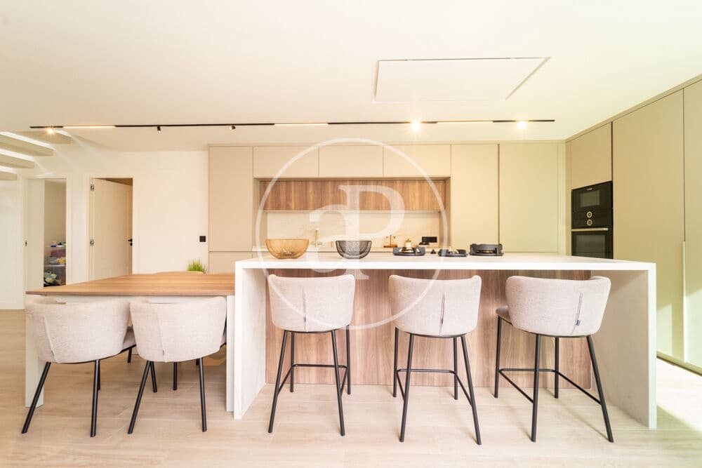 4 slaapkamer Villa te koop in Alicante stad met zwembad - € 900.000 (Ref: 10120004)