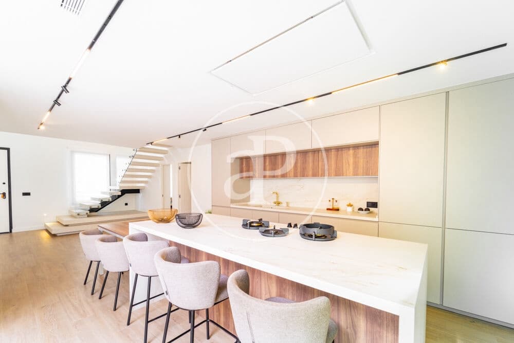 4 slaapkamer Villa te koop in Alicante stad met zwembad - € 900.000 (Ref: 10120004)
