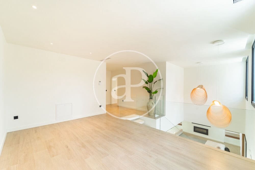 4 slaapkamer Villa te koop in Alicante stad met zwembad - € 900.000 (Ref: 10120004)