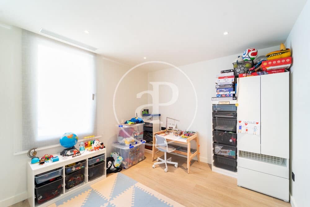 4 slaapkamer Villa te koop in Alicante stad met zwembad - € 900.000 (Ref: 10120004)