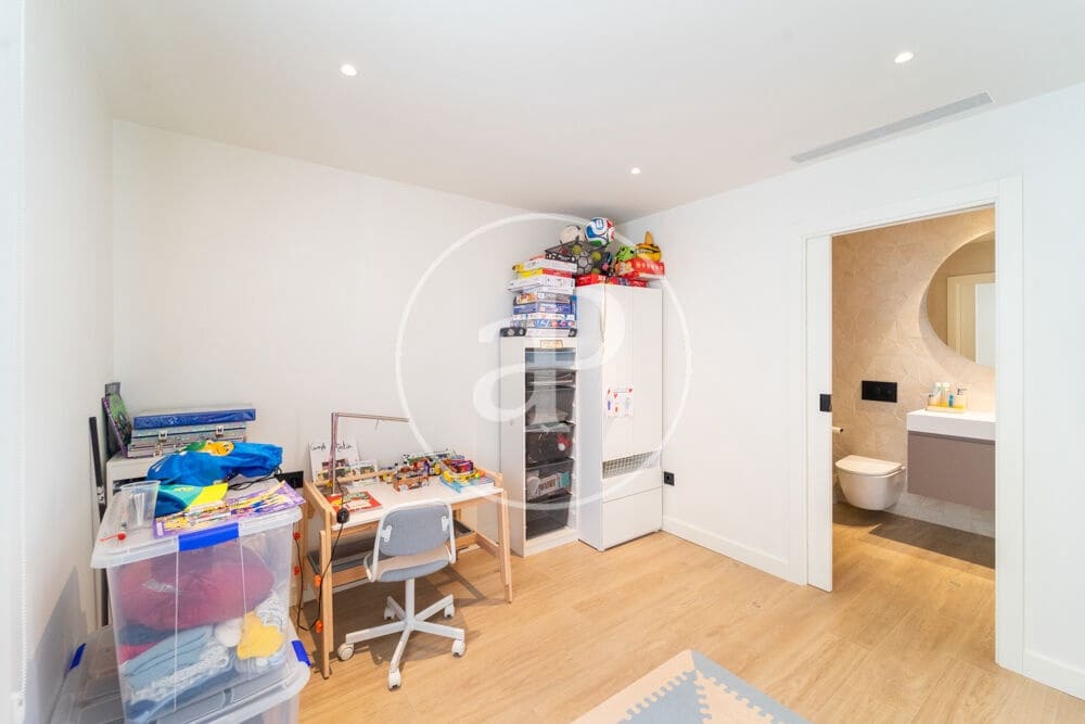 4 slaapkamer Villa te koop in Alicante stad met zwembad - € 900.000 (Ref: 10120004)