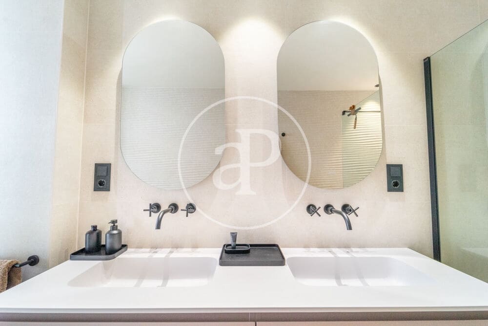 4 slaapkamer Villa te koop in Alicante stad met zwembad - € 900.000 (Ref: 10120004)