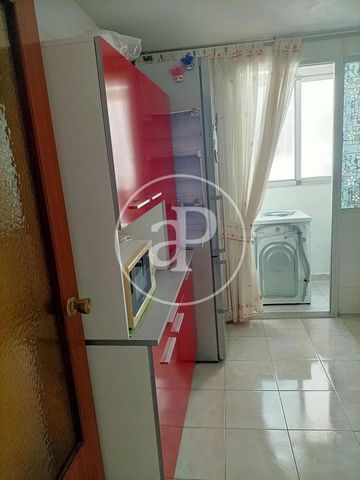 4 soverom Leilighet til salgs i Ensanche - Diputacion, Alicante by med garasje - € 550 000 (Ref: 10120006)