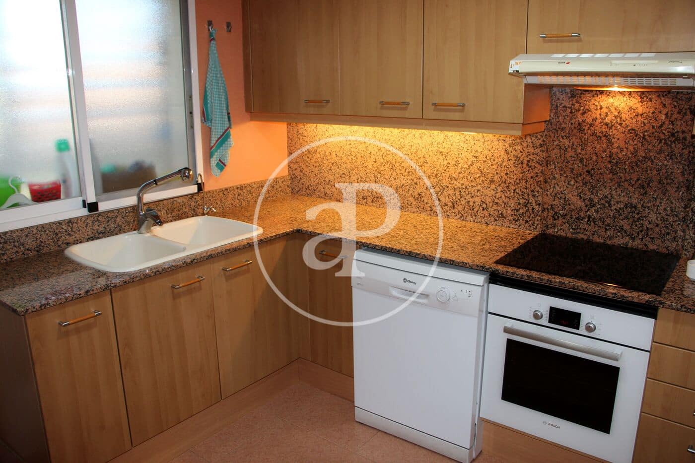 3 quarto Apartamento para arrendar em Valencia cidade com garagem - 1 500 € (Ref: 10124485)
