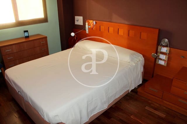 3 quarto Apartamento para arrendar em Cami Fondo, Valência cidade com garagem - 1 500 € (Ref: 10124485)