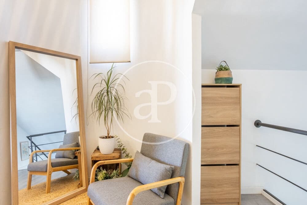 2 quarto Penthouse para arrendar em Valencia cidade - 2 200 € (Ref: 10124487)