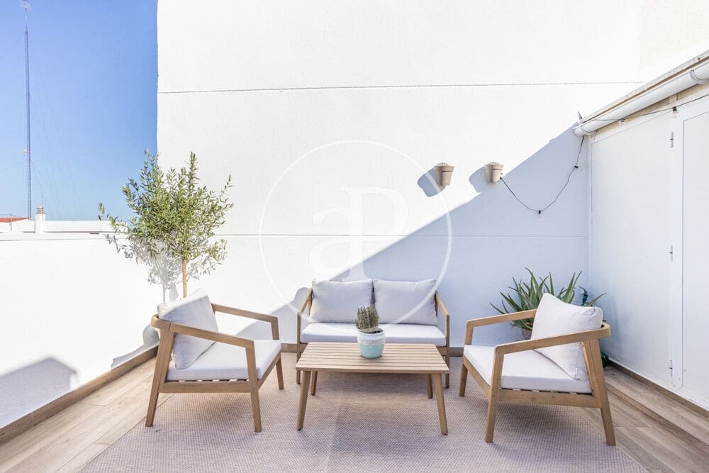 2 quarto Penthouse para arrendar em Valencia cidade - 2 200 € (Ref: 10124487)