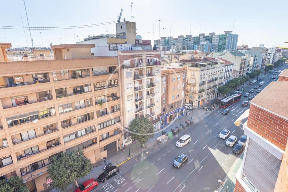 2 quarto Penthouse para arrendar em Valencia cidade - 2 200 € (Ref: 10124487)