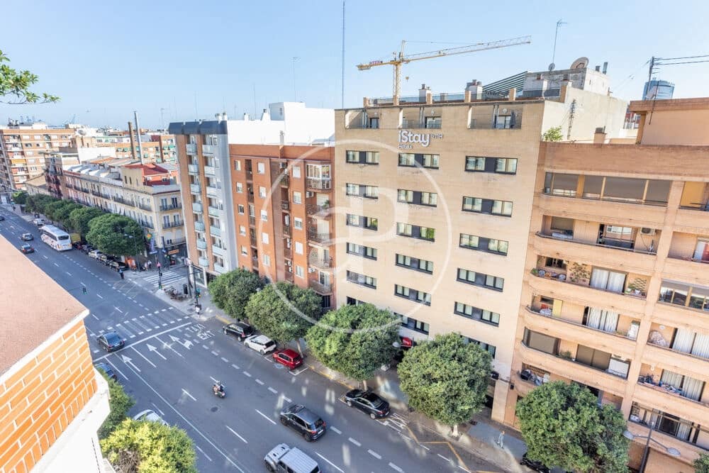 2 quarto Penthouse para arrendar em Valencia cidade - 2 200 € (Ref: 10124487)