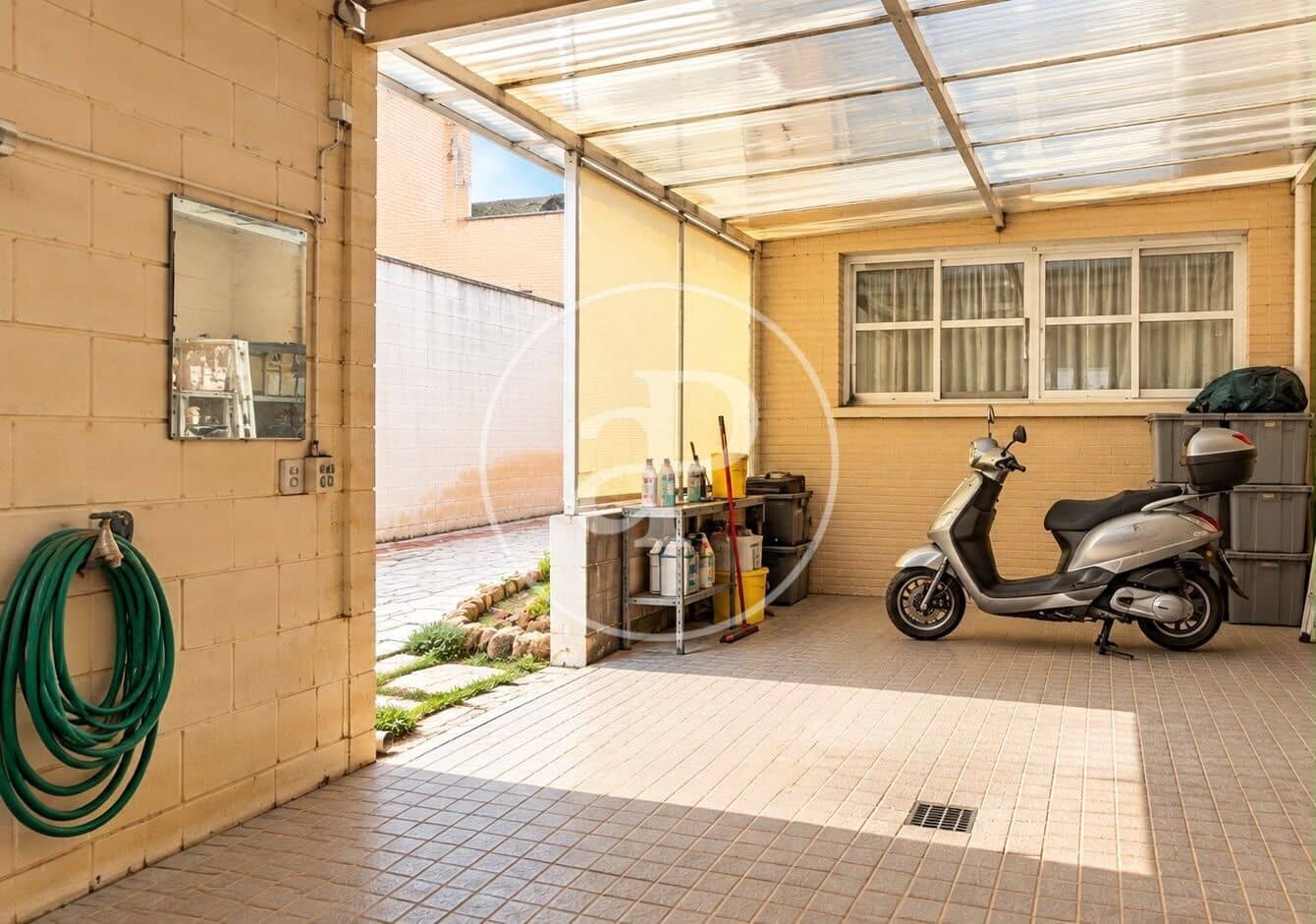 5 Zimmer Villa zu verkaufen in Pedralba mit Garage - 189.999 € (Ref: 10129342)