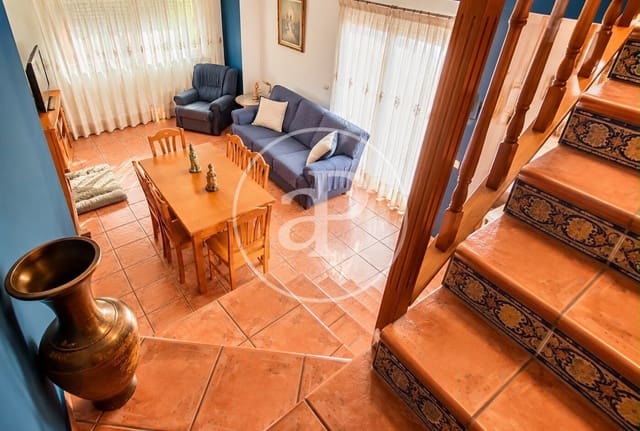 5 Zimmer Villa zu verkaufen in Pedralba mit Garage - 189.999 € (Ref: 10129342)