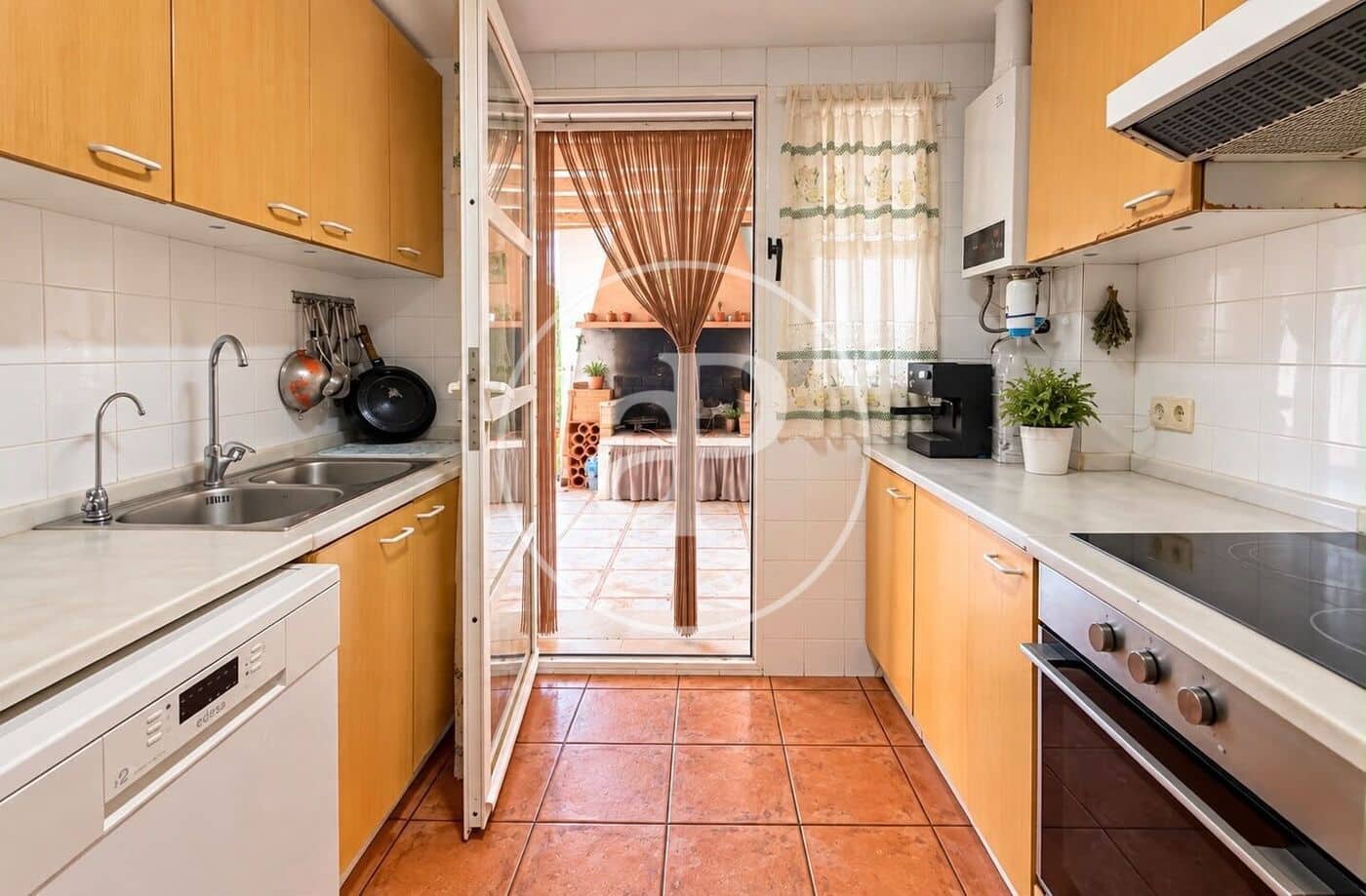 5 Zimmer Villa zu verkaufen in Pedralba mit Garage - 189.999 € (Ref: 10129342)