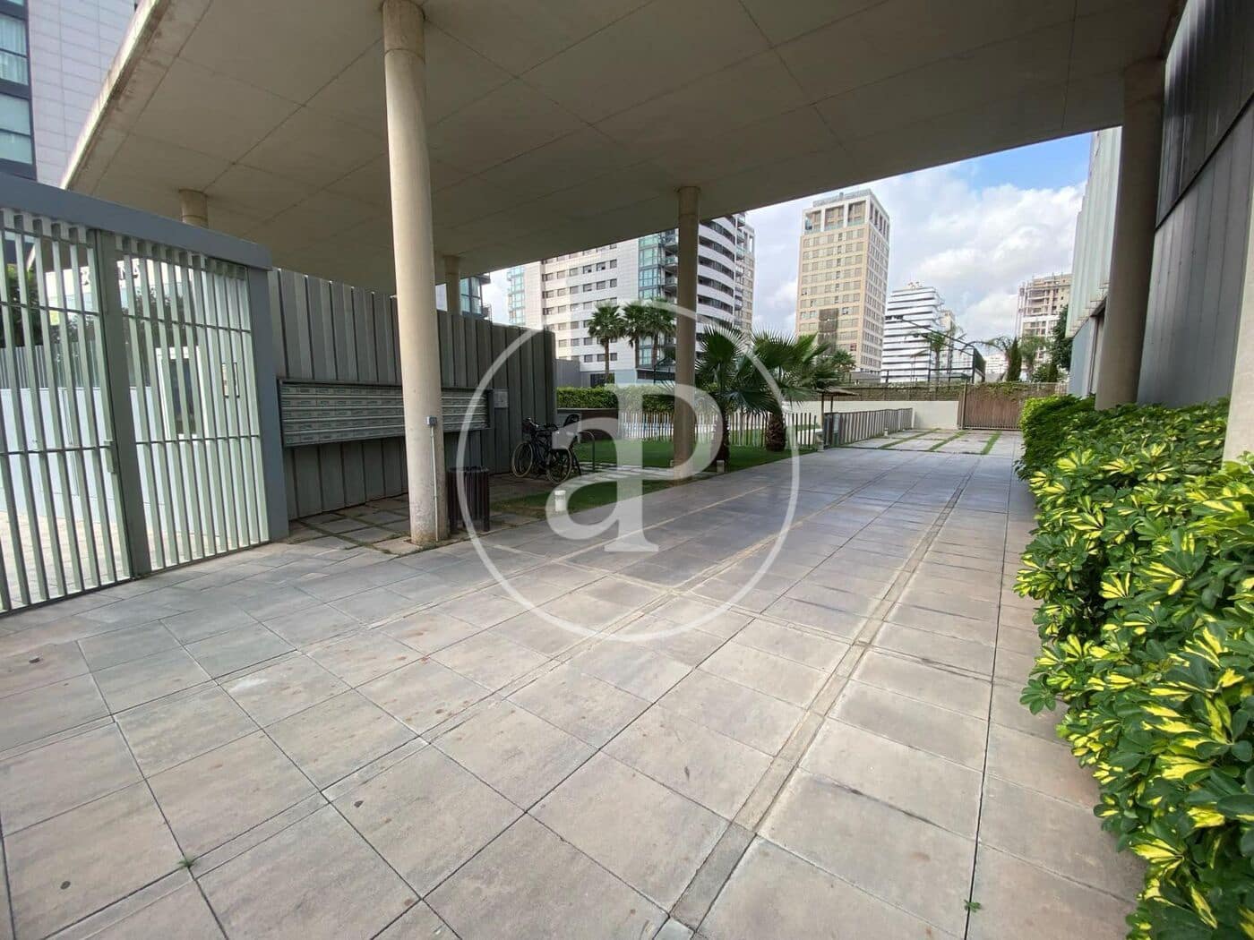 2 soverom Leilighet til salgs i Valencia by med svømmebasseng garasje - € 598 000 (Ref: 10129344)