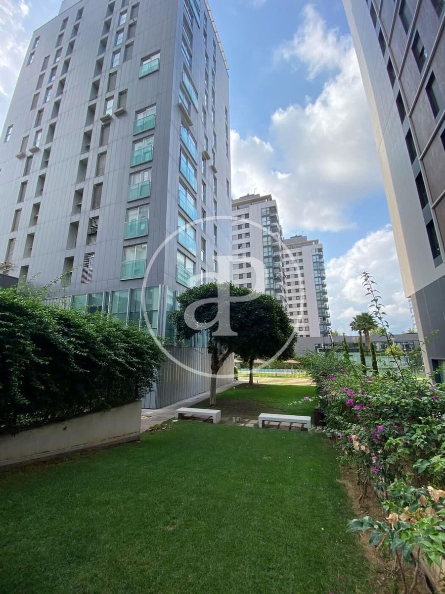 2 soverom Leilighet til salgs i Valencia by med svømmebasseng garasje - € 598 000 (Ref: 10129344)