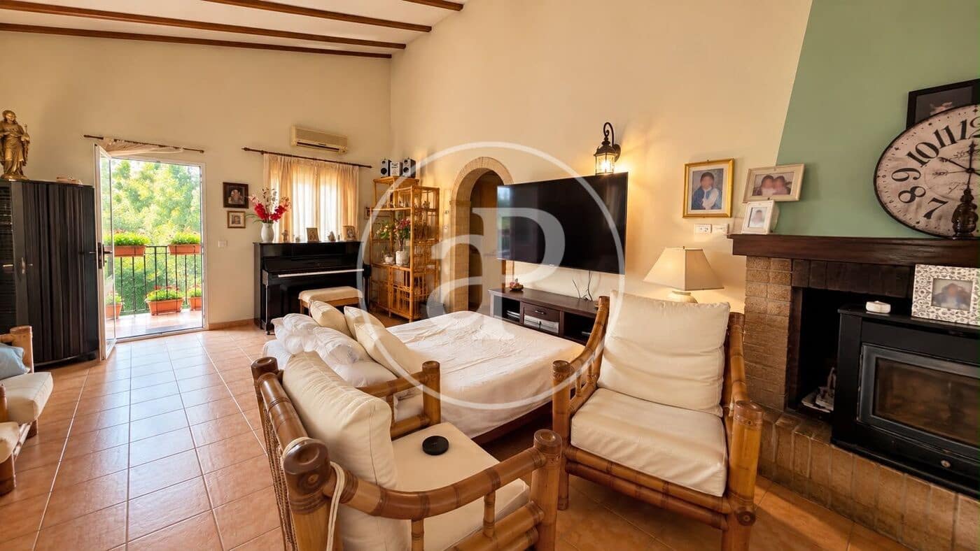 5 Zimmer Villa zu verkaufen in Pedralba mit Pool Garage - 1.900.000 € (Ref: 10131756)