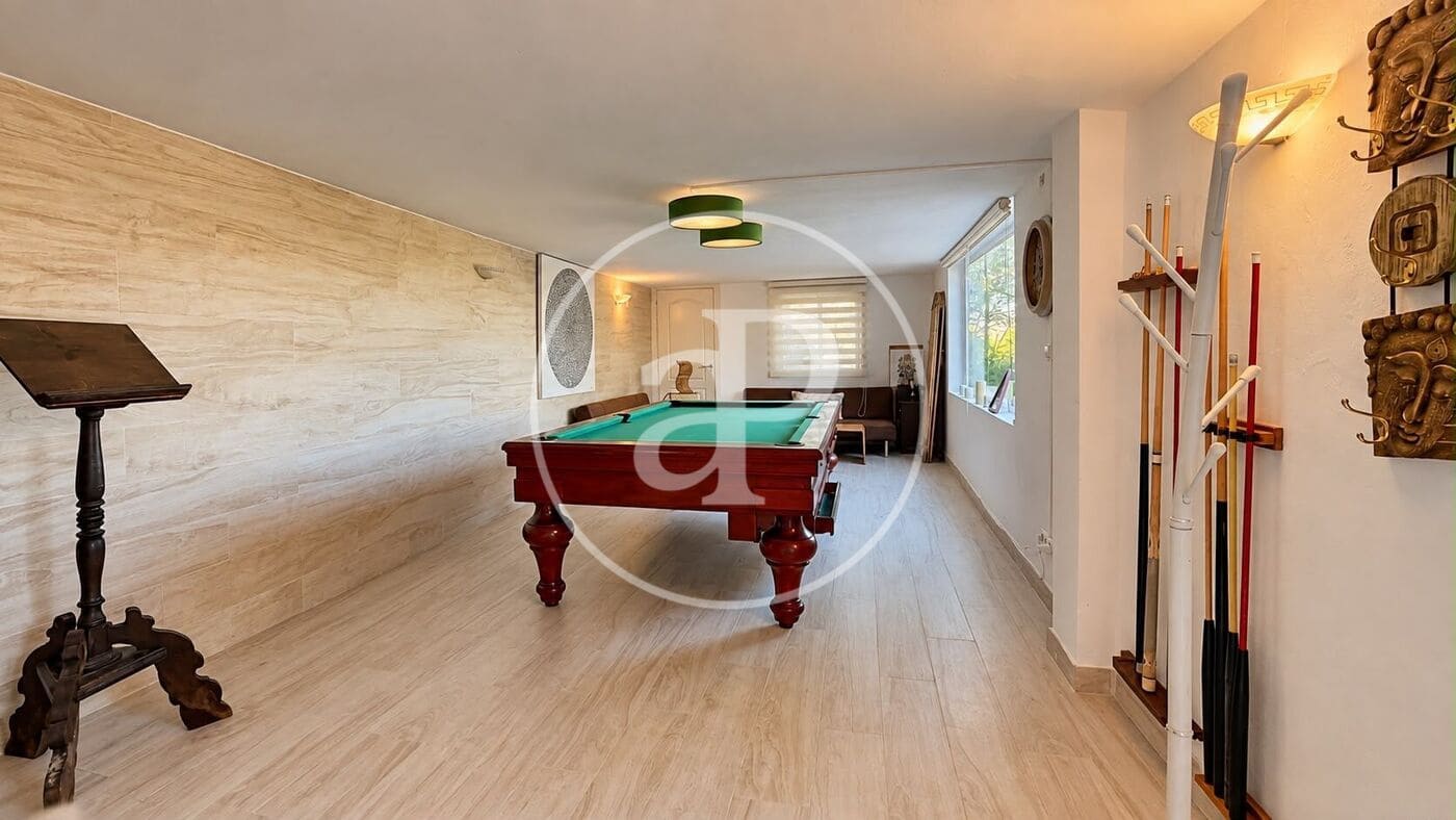 5 Zimmer Villa zu verkaufen in Pedralba mit Pool Garage - 1.900.000 € (Ref: 10131756)