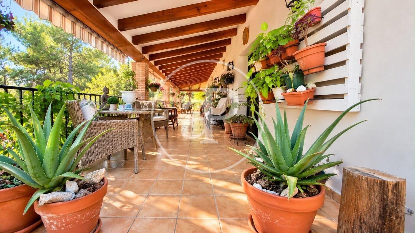 5 Zimmer Villa zu verkaufen in Pedralba mit Pool Garage - 1.900.000 € (Ref: 10131756)