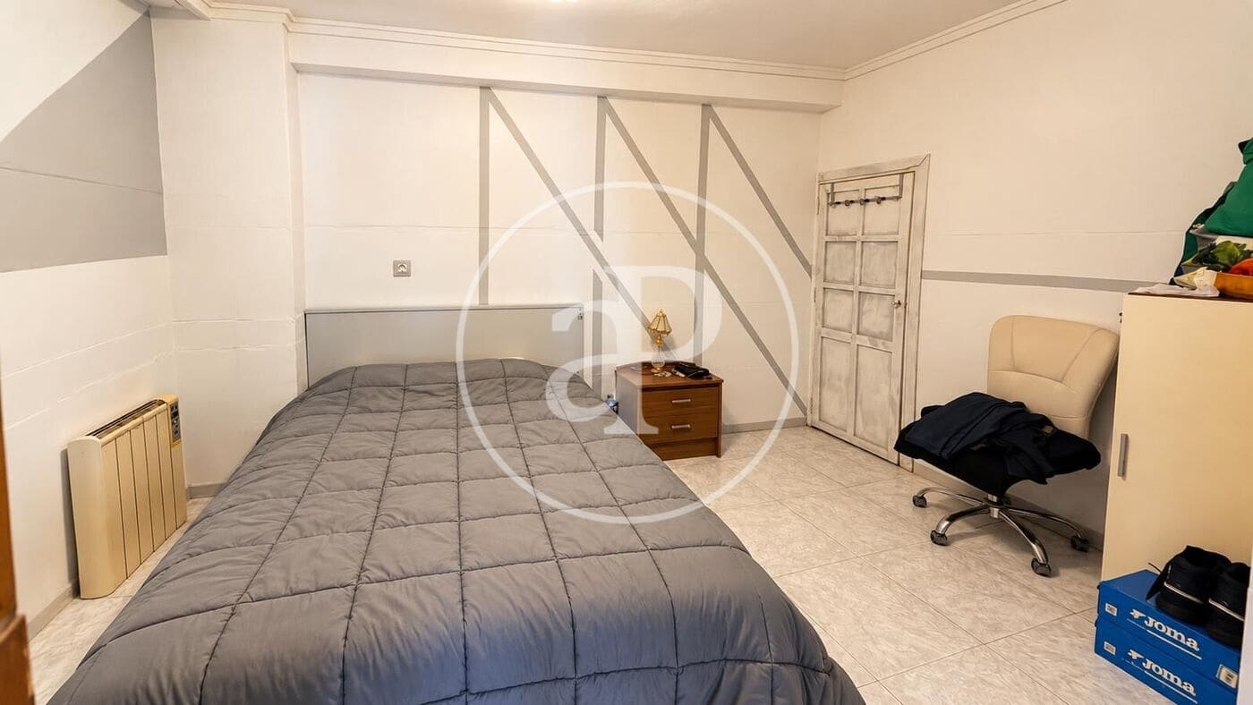 6 soveværelse Villa til salg i Pedralba med garage - € 173.000 (Ref: 10135997)