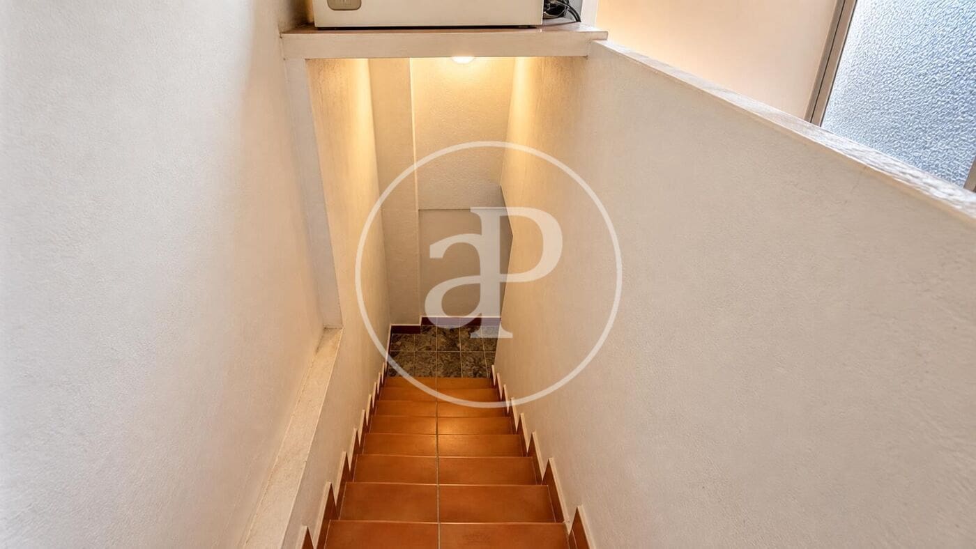 6 soveværelse Villa til salg i Pedralba med garage - € 173.000 (Ref: 10135997)