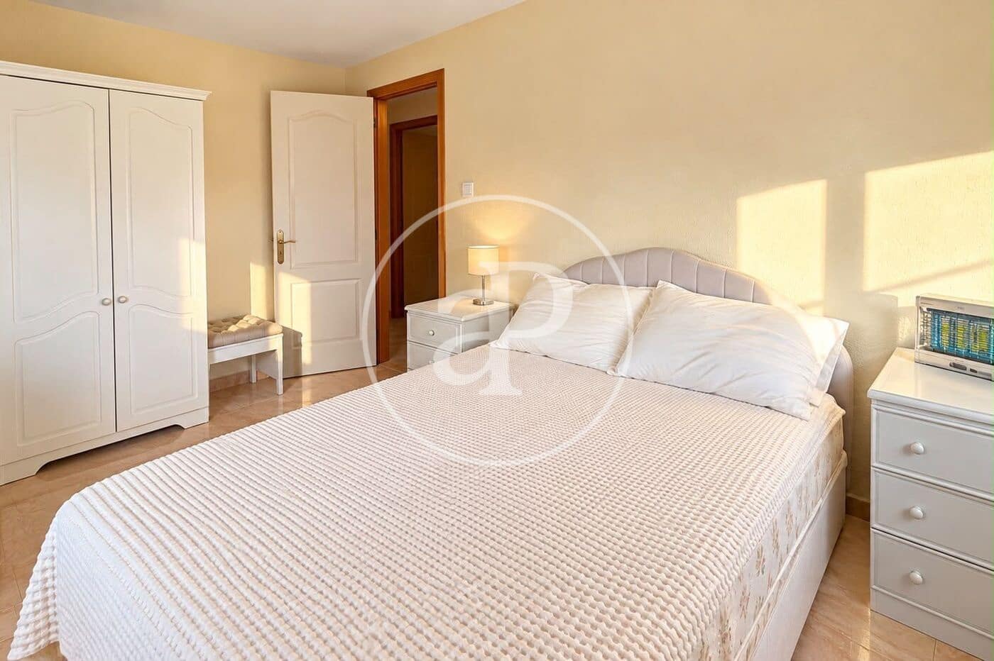 4 makuuhuone Huvila myytävänä paikassa Lliria mukana uima-altaan - 219 900 € (Ref: 10135999)
