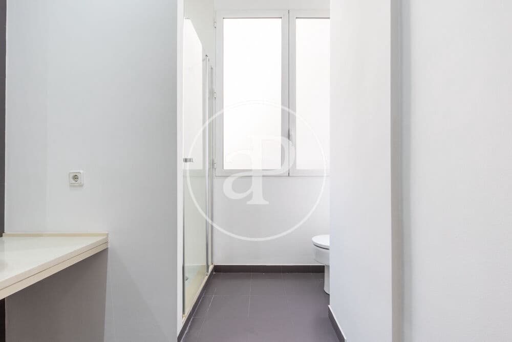 3 soveværelse Lejlighed til leje i Valencia by - € 2.400 (Ref: 10136000)