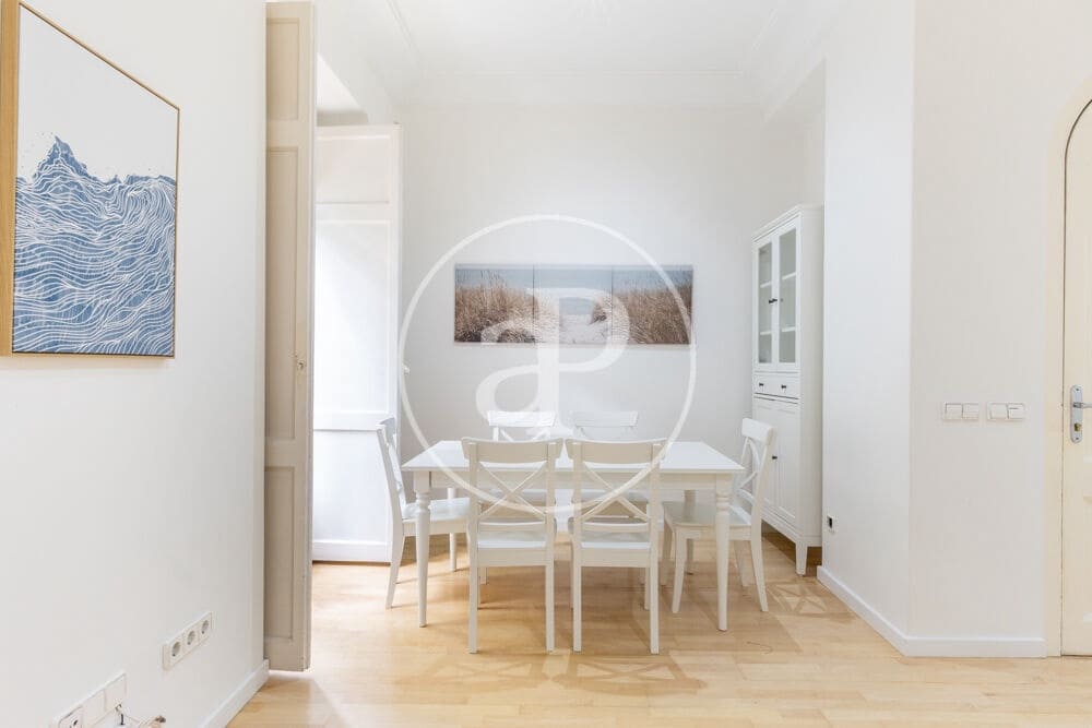 3 soveværelse Lejlighed til leje i Valencia by - € 2.400 (Ref: 10136000)