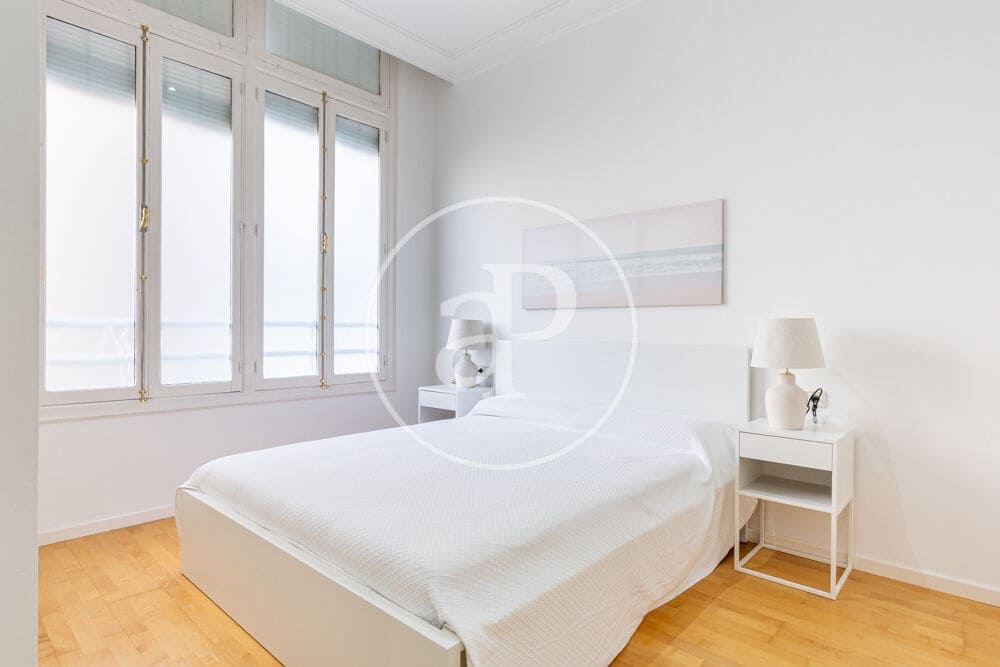 3 soveværelse Lejlighed til leje i Valencia by - € 2.400 (Ref: 10136000)