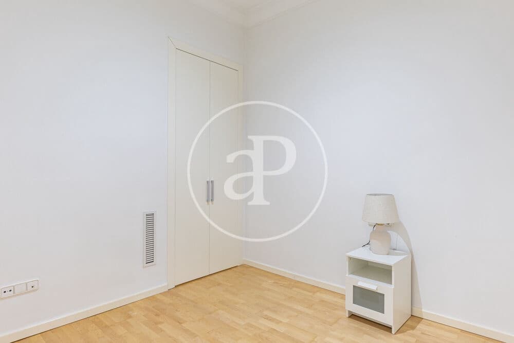 3 soveværelse Lejlighed til leje i Valencia by - € 2.400 (Ref: 10136000)