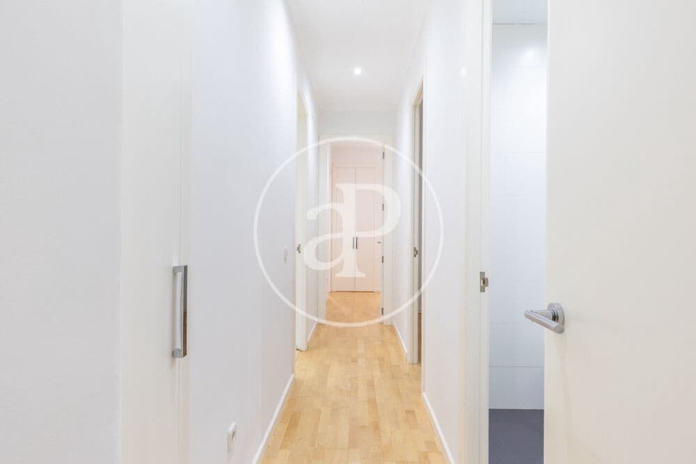 3 soveværelse Lejlighed til leje i Valencia by - € 2.400 (Ref: 10136000)