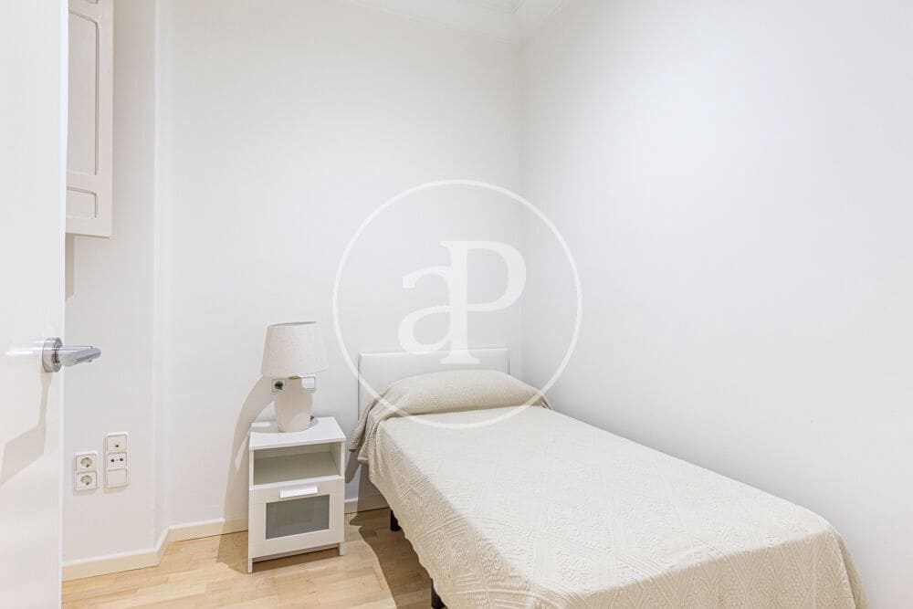 3 soveværelse Lejlighed til leje i Valencia by - € 2.400 (Ref: 10136000)