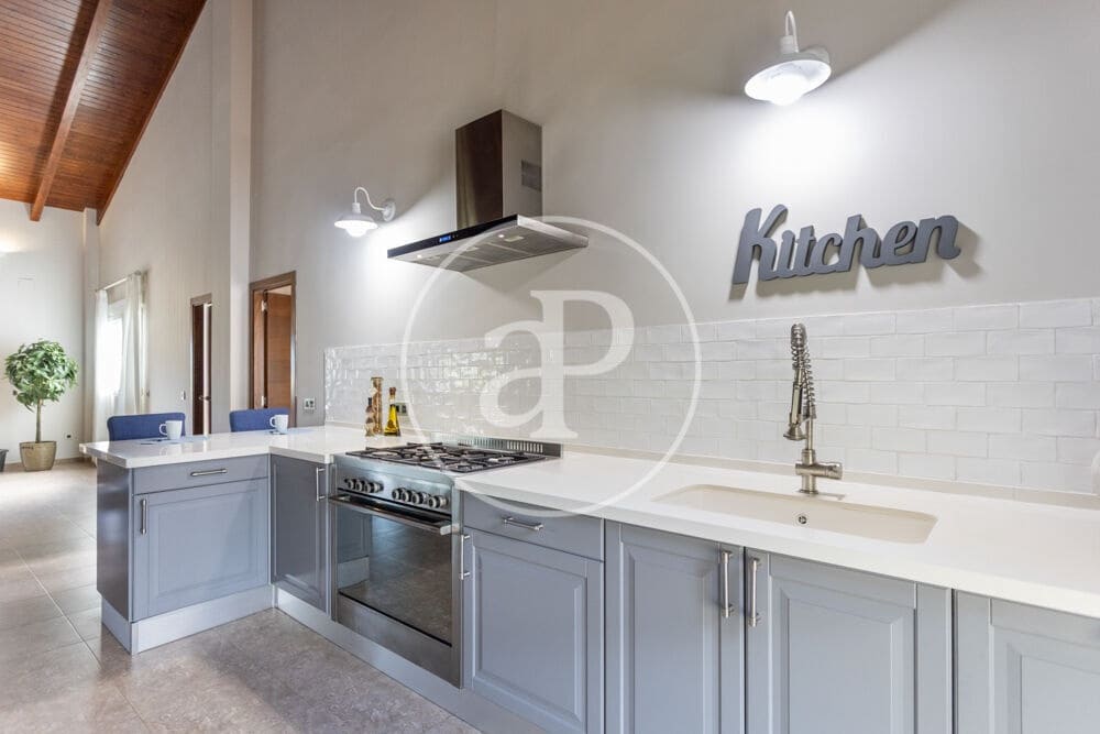 4 sypialnia Willa na sprzedaż w Carcaixent z basenem garażem - 649 000 € (Ref: 10139684)