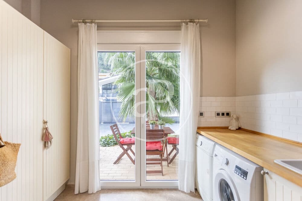 4 sypialnia Willa na sprzedaż w Carcaixent z basenem garażem - 649 000 € (Ref: 10139684)