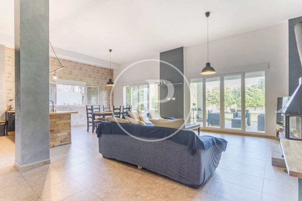 4 sypialnia Willa na sprzedaż w Carcaixent z basenem garażem - 649 000 € (Ref: 10139684)