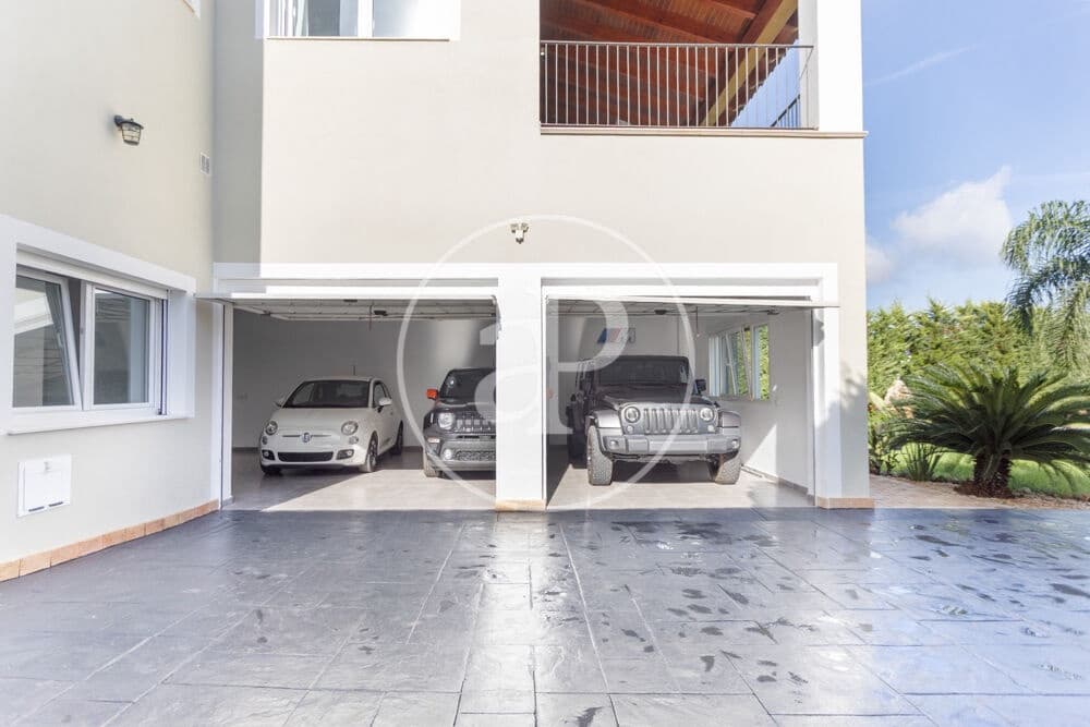 4 sypialnia Willa na sprzedaż w Carcaixent z basenem garażem - 649 000 € (Ref: 10139684)