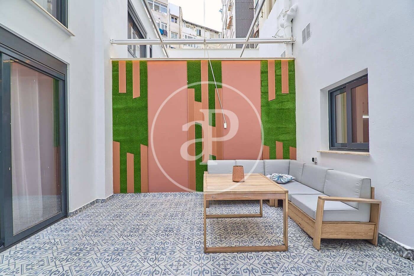 Appartement de 3 chambres à louer à Valence ville - 3 000 € (Ref: 10139685)