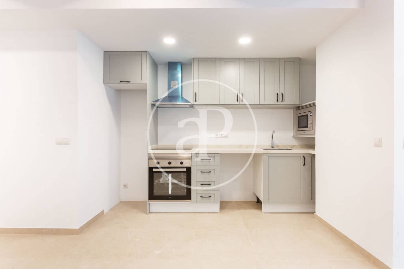 3 soveværelse Lejlighed til leje i Valencia by med swimmingpool - € 2.500 (Ref: 10139686)