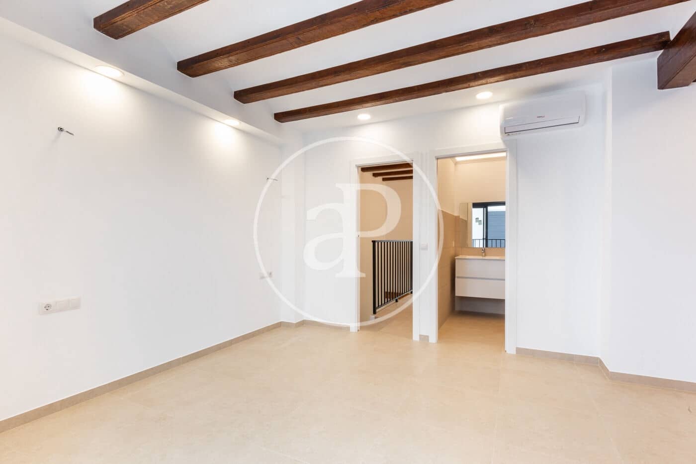3 soveværelse Lejlighed til leje i Valencia by med swimmingpool - € 2.500 (Ref: 10139686)