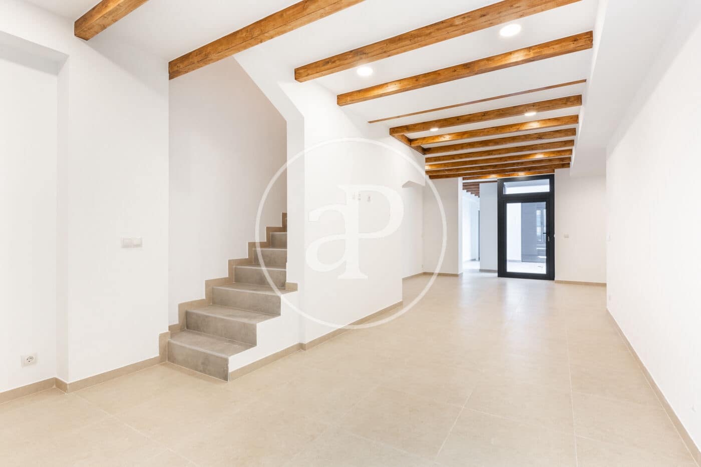 3 soveværelse Lejlighed til leje i Valencia by med swimmingpool - € 2.500 (Ref: 10139686)