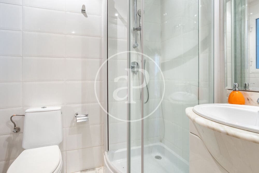 5 bedroom Apartment for sale in Valencia city with garage - € 1,700,000 (Ref: 10142461)