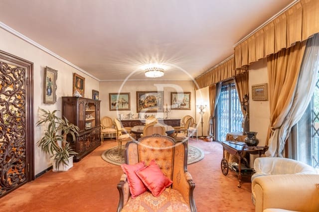 5 bedroom Apartment for sale in El Pla del Remei, Valencia city with garage - € 1,700,000 (Ref: 10142461)