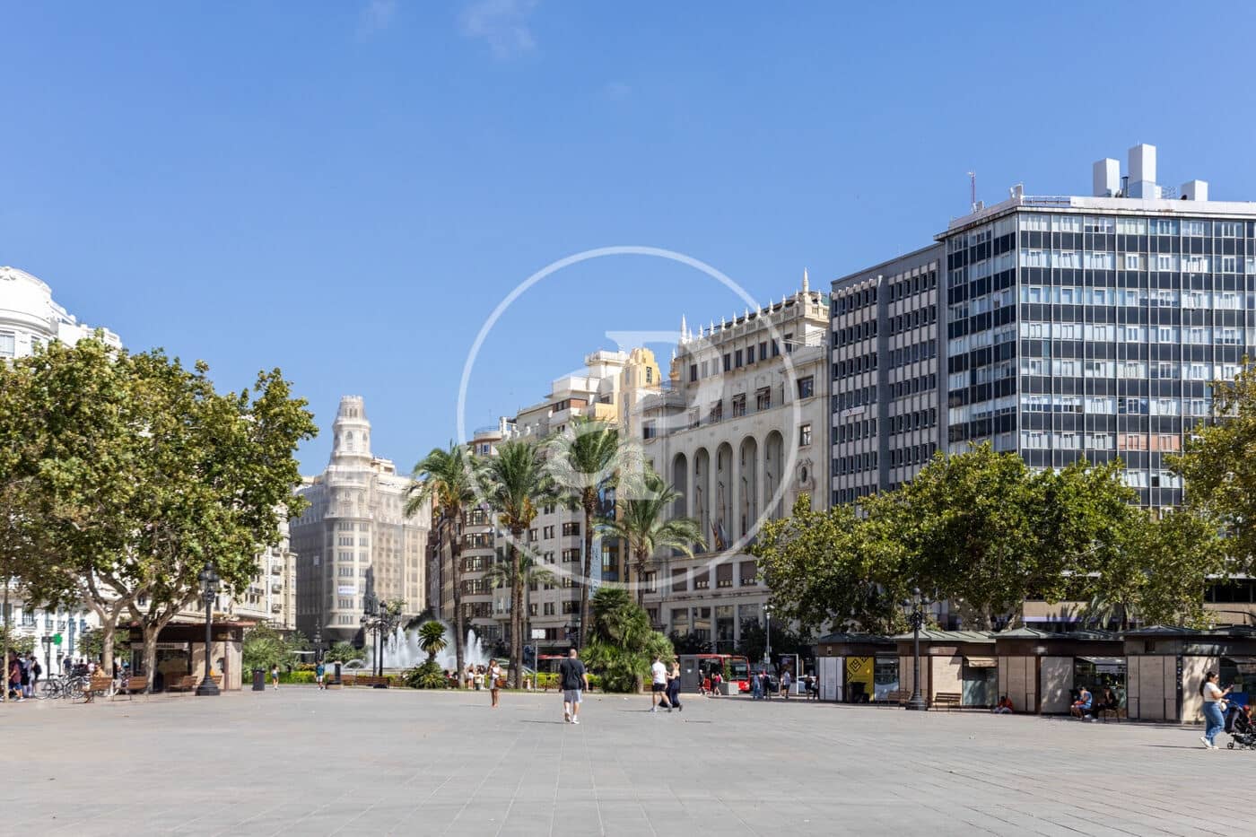 5 bedroom Apartment for sale in Valencia city with garage - € 1,700,000 (Ref: 10142461)