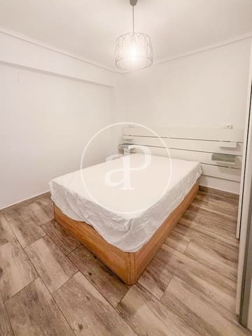 3 sovrum Lägenhet att hyra i Benicalap, Valencia stad - 1 350 € (Ref: 10142463)