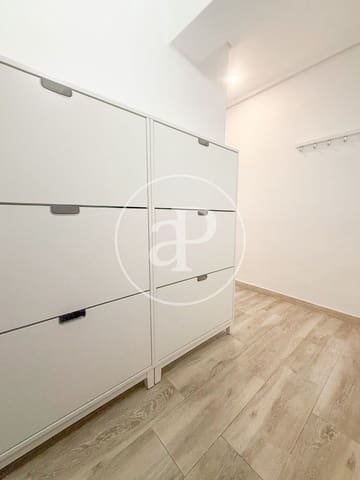 3 sovrum Lägenhet att hyra i Benicalap, Valencia stad - 1 350 € (Ref: 10142463)