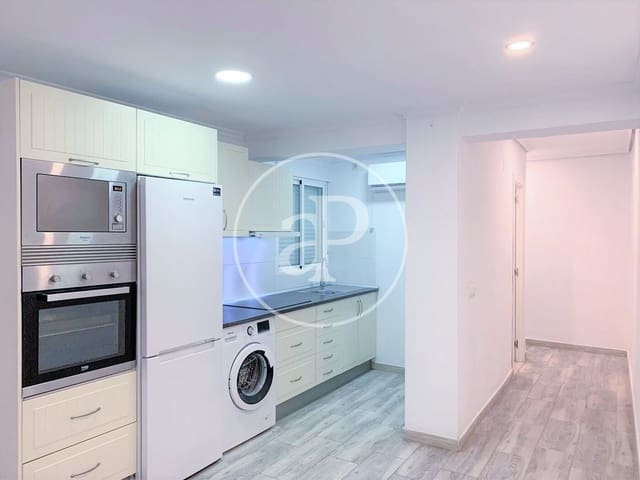 3 sovrum Lägenhet att hyra i Benicalap, Valencia stad - 1 350 € (Ref: 10142463)