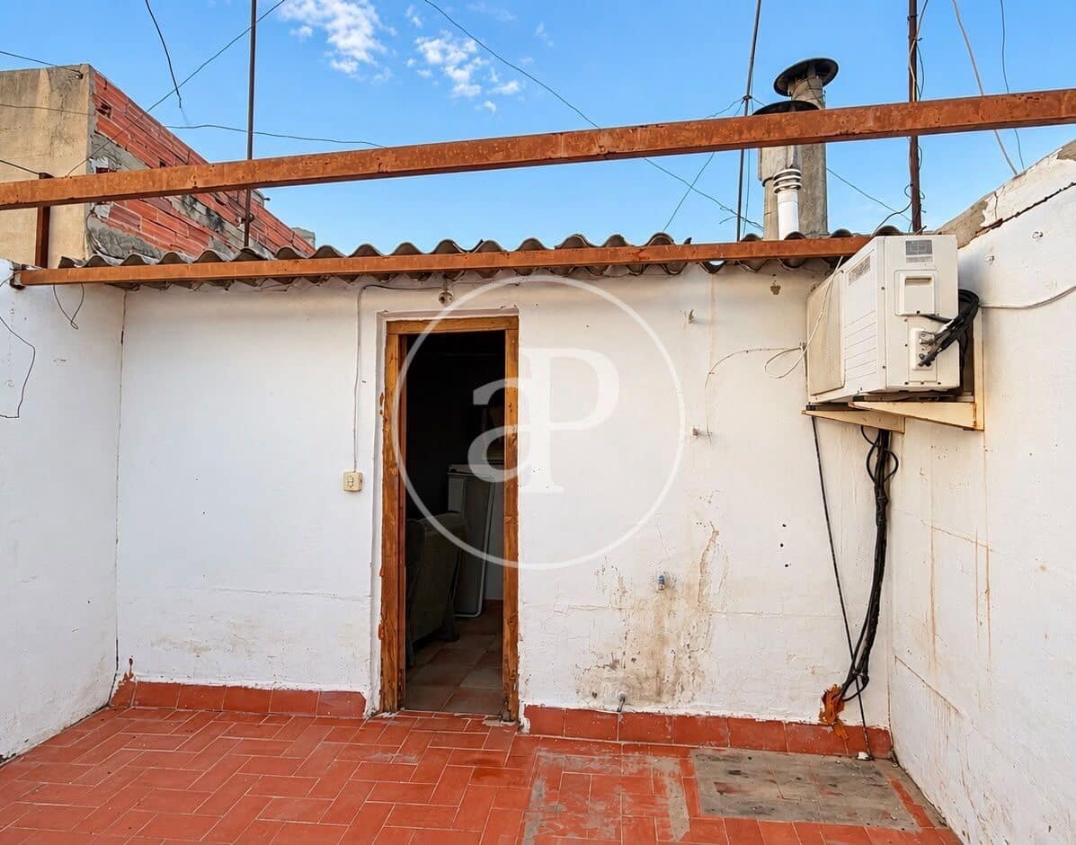 2 bedroom Apartment for sale in Pedralba - € 110,000 (Ref: 10147055)