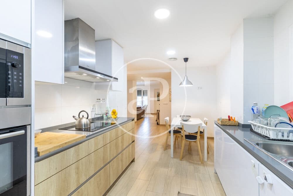4 sypialnia Apartament na sprzedaż w Miasto Walencja z garażem - 870 000 € (Ref: 10147057)