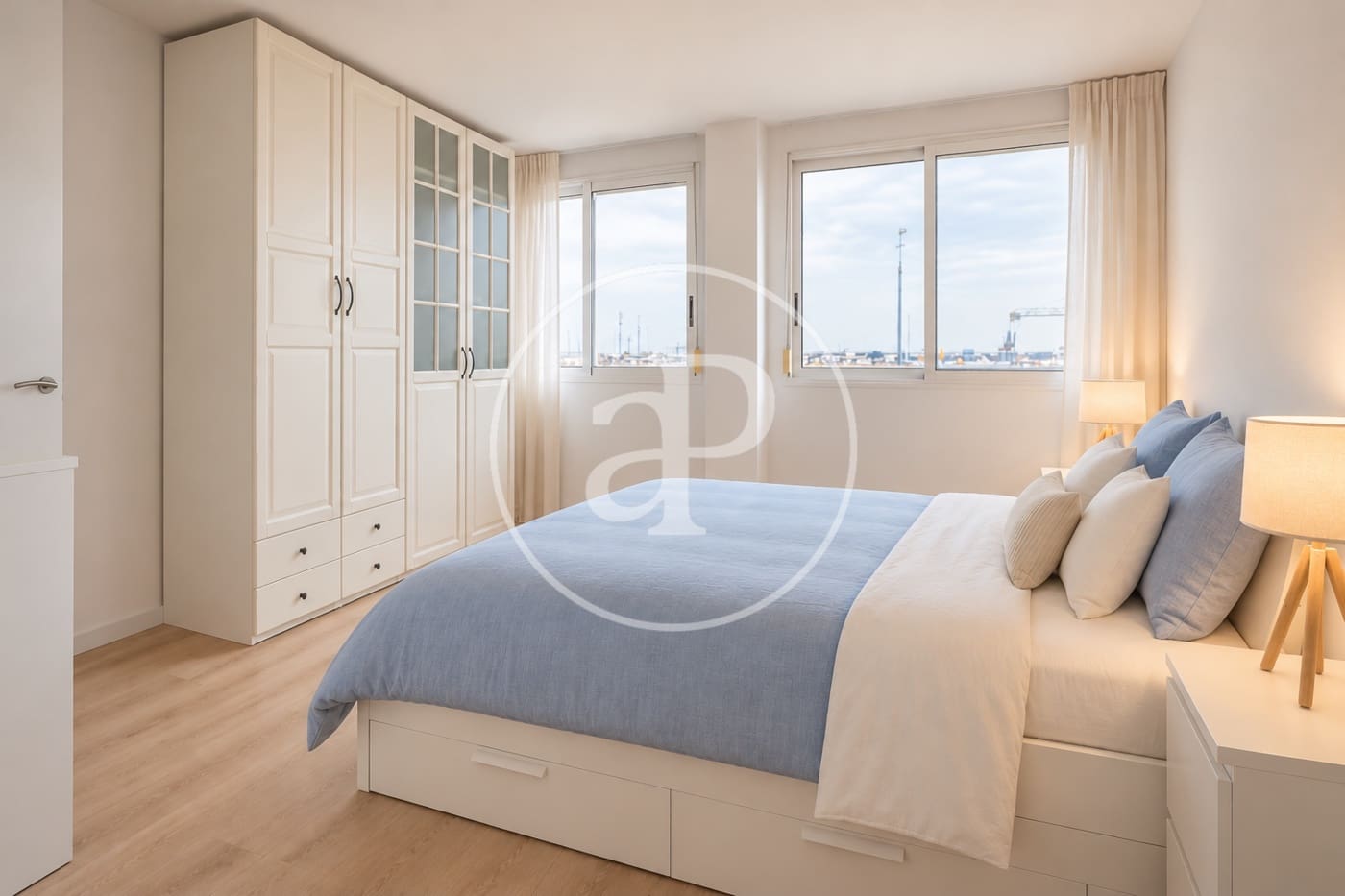 2 bedroom Penthouse for rent in Valencia city - € 1,400 (Ref: 10147058)